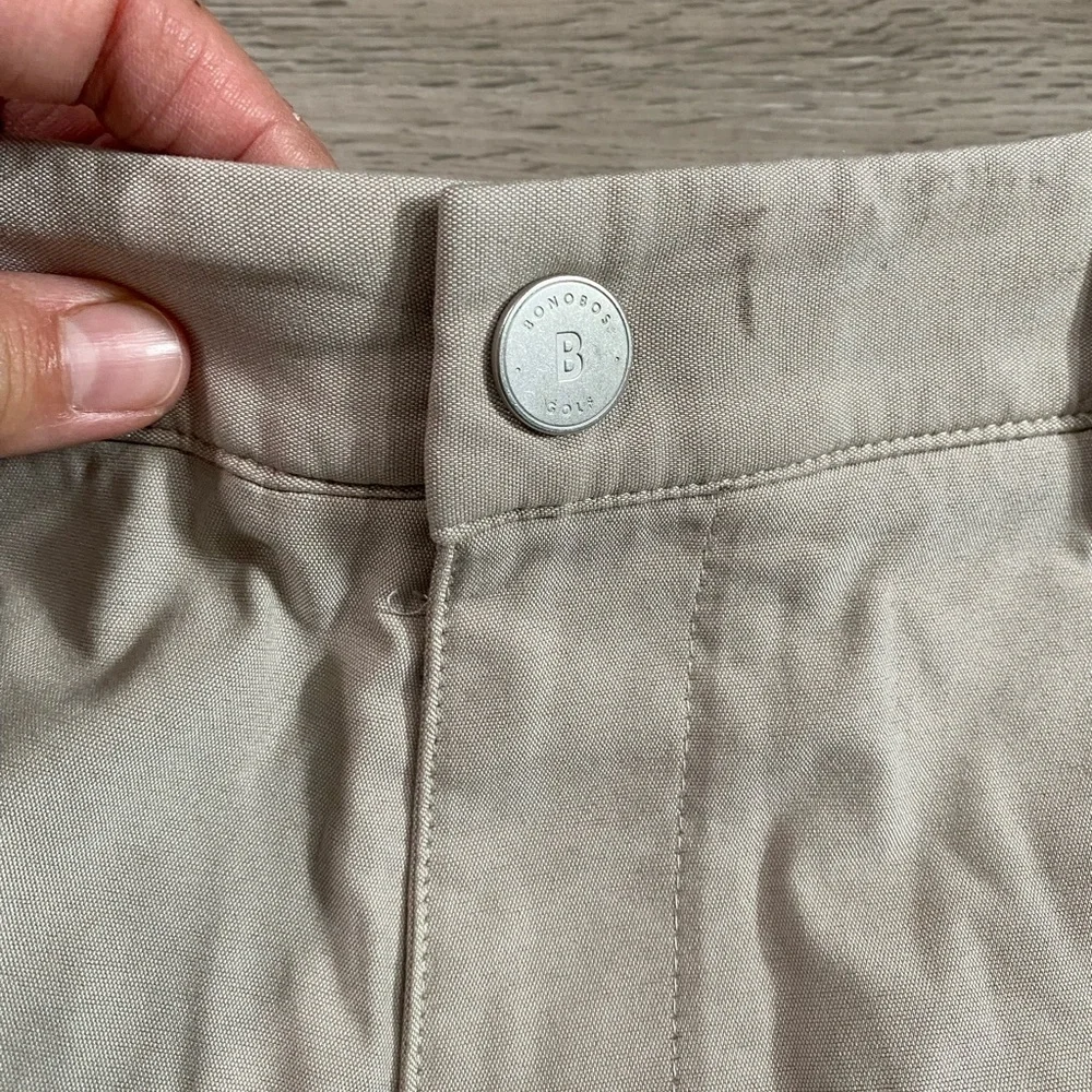 Men's Bonobos Golf Khaki Tan Shorts 33‎